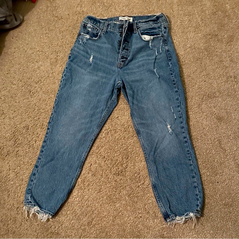 Abercrombie The Mom high rise jeans!
